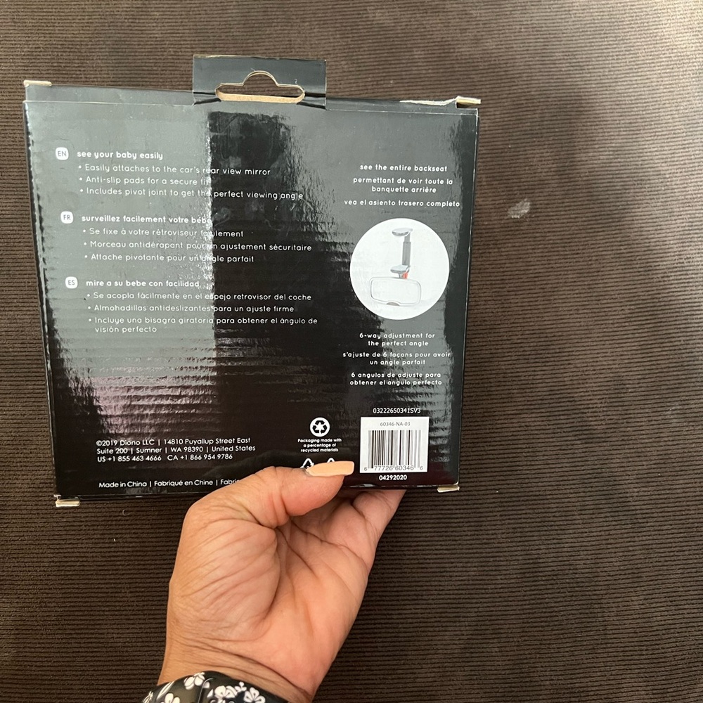 Adjustable mirror for forward-facing card seats
